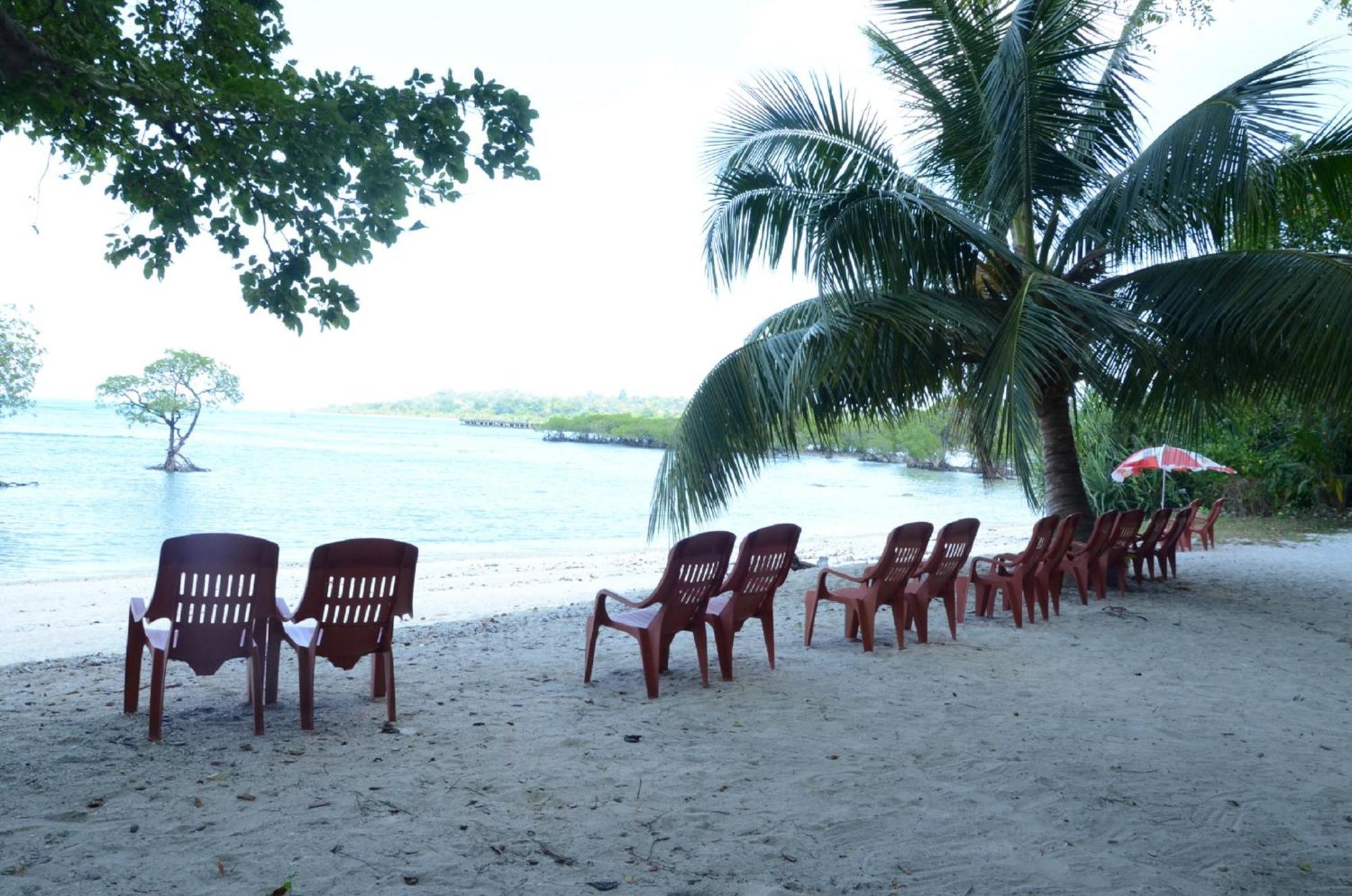 Coconhuts Beach Resort Lakshmanpur Exterior foto